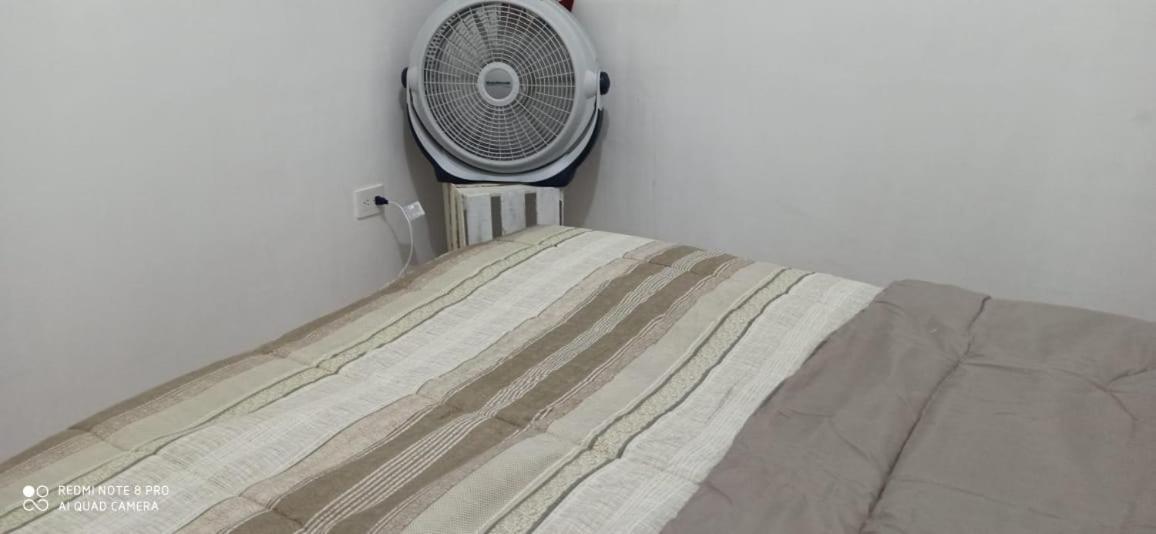 Casita Cerca Del Aeropuerto Internacional De Apartamento *